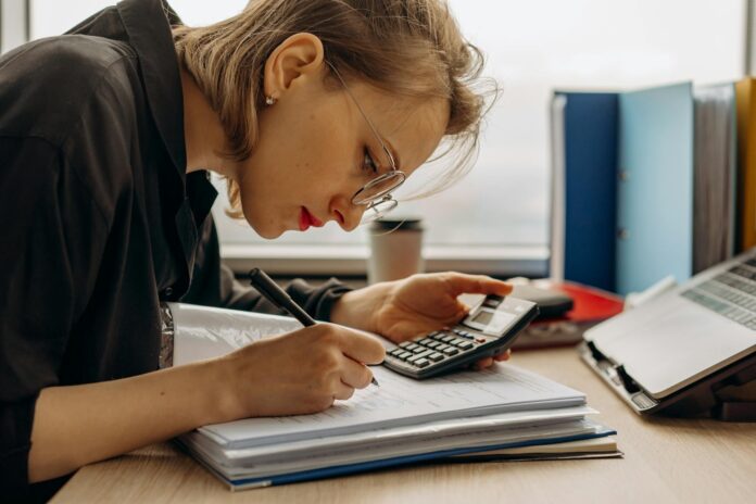 How Bookkeeping Services Can Save You Time and Money Bookkeeping Services